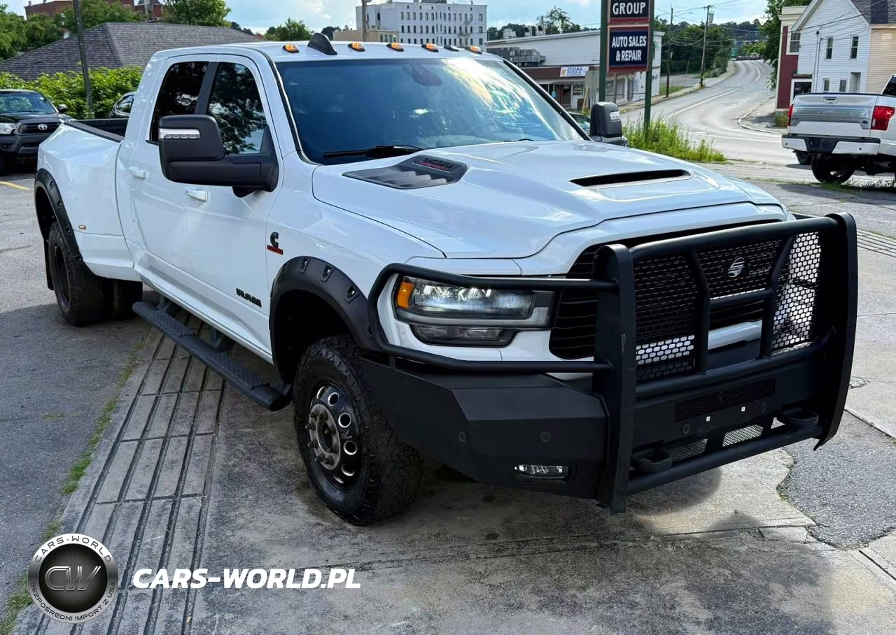 2024 Ram 3500 Laramie VIN:3C63RRML6RG204331 - 4
