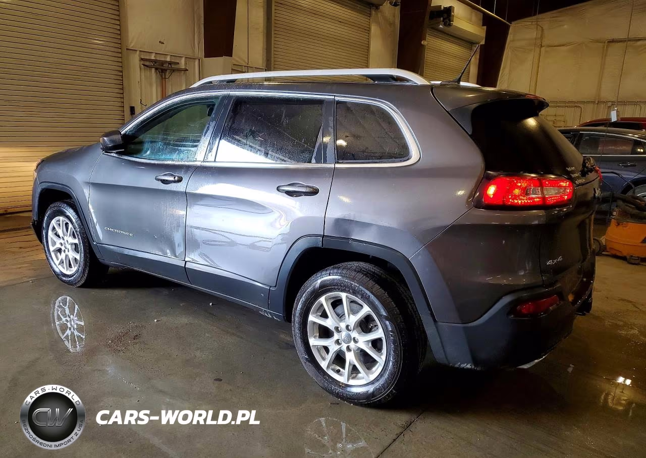 2015 Jeep Cherokee Latitude VIN:1C4PJMCS9FW634462 - 2