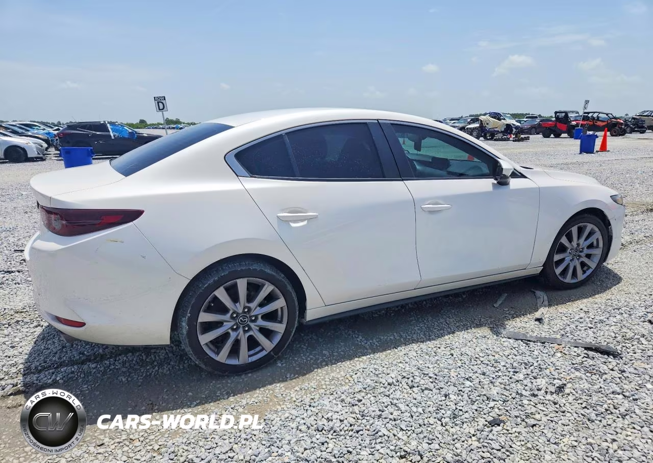 2021 Mazda 3 Select VIN:JM1BPABL4M1330662 - 3