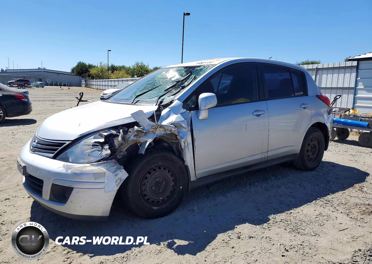 2011 Nissan Versa 1.8 S