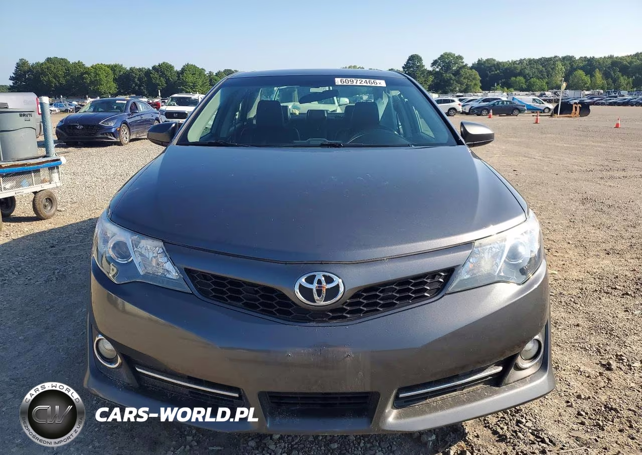 2014 Toyota Camry Se Sport VIN:4T1BF1FK6EU317766 - 5
