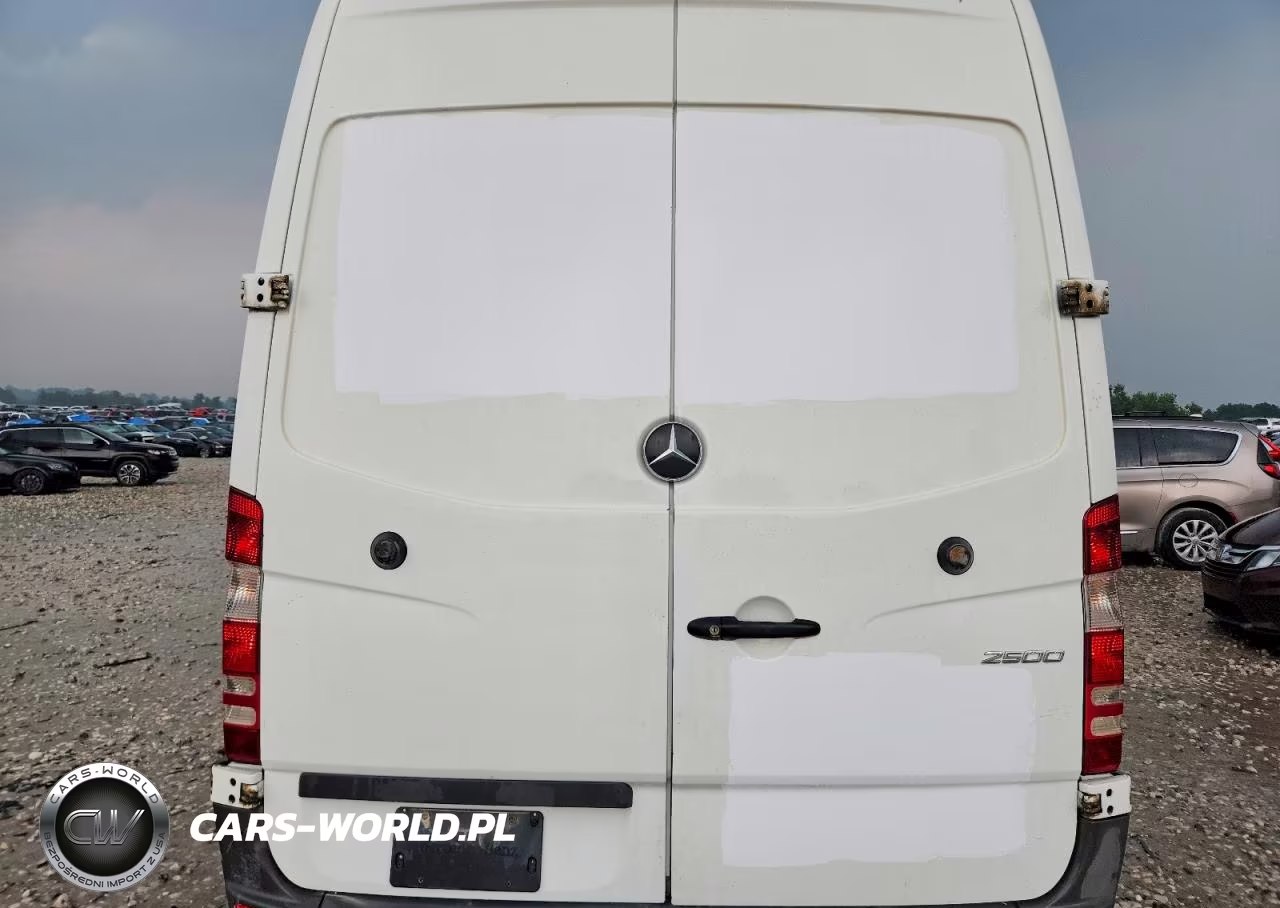 2018 Mercedes-Benz Sprinter 2500 VIN:WD3PE8CD0JP595609 - 10