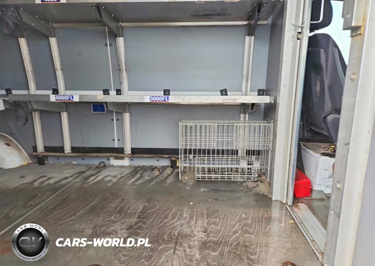 2018 Mercedes-Benz Sprinter 2500 VIN:WD3PE8CD0JP595609 - 11