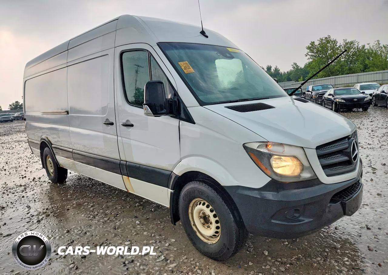 2018 Mercedes-Benz Sprinter 2500 VIN:WD3PE8CD0JP595609 - 4