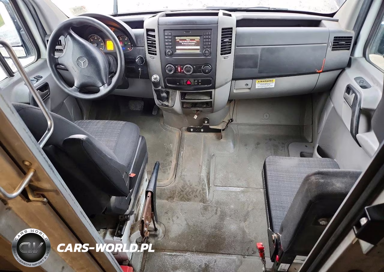 2018 Mercedes-Benz Sprinter 2500 VIN:WD3PE8CD0JP595609 - 8