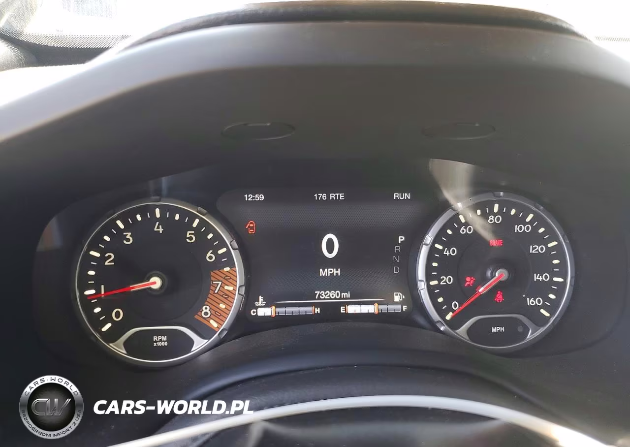 2021 Jeep Renegade Latitude VIN:ZACNJCBB5MPM22622 - 9