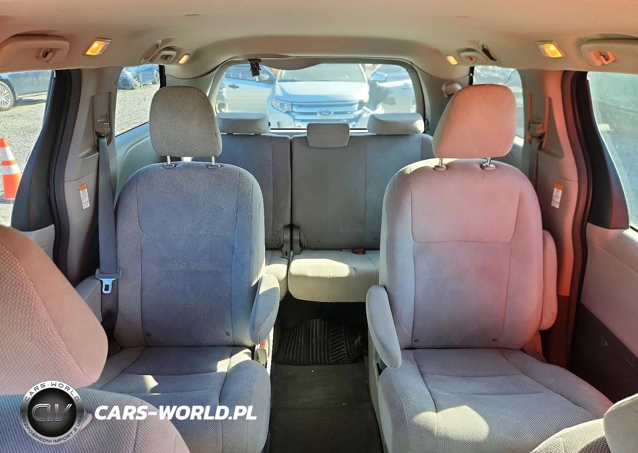 2015 Toyota Sienna L 7-Passenger VIN:5TDZK3DCXFS532143 - 10