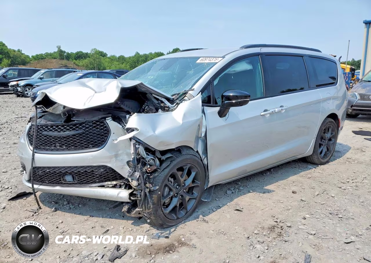 2024 Chrysler Pacifica Touring L – zdjęcie 1 z 13
