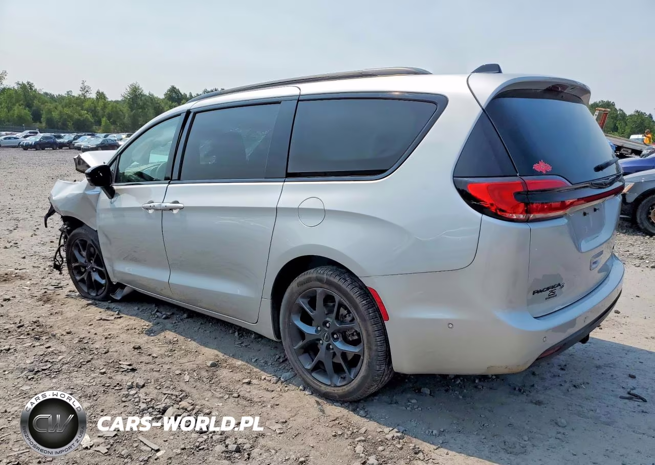 2024 Chrysler Pacifica Touring L VIN:2C4RC3BG0RR174938 - 2