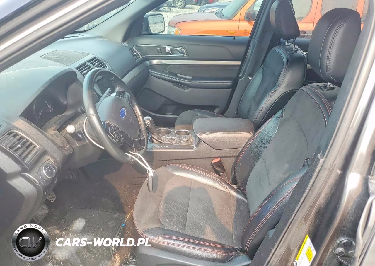 2019 Ford Explorer Xlt VIN:1FM5K8D84KGA39114 - 7