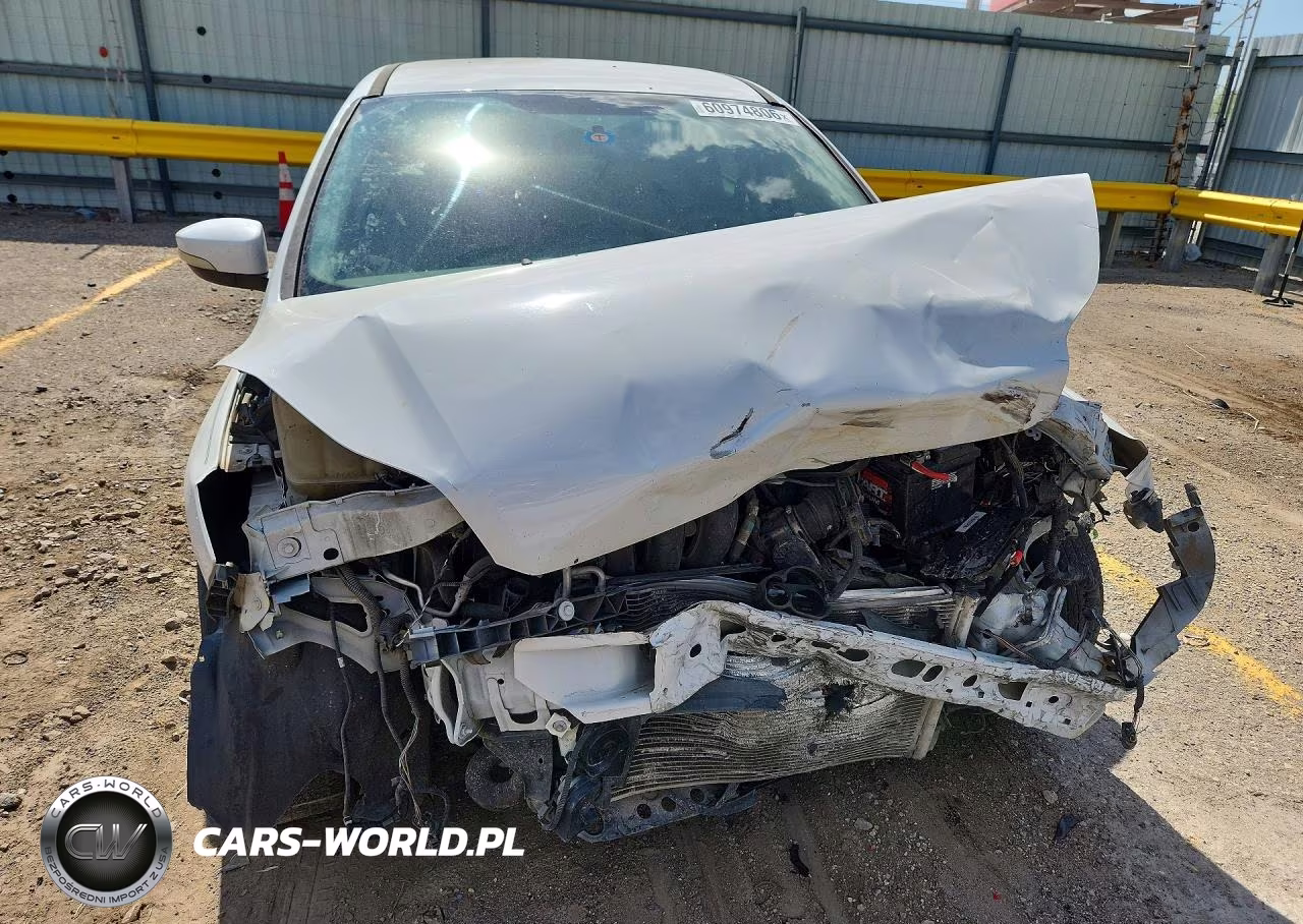 2014 Ford Focus Se VIN:1FADP3F25EL246822 - 5