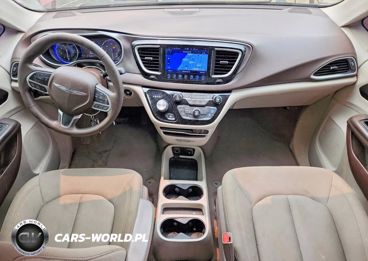 2017 Chrysler Pacifica Touring VIN:2C4RC1DG4HR676836 - 8