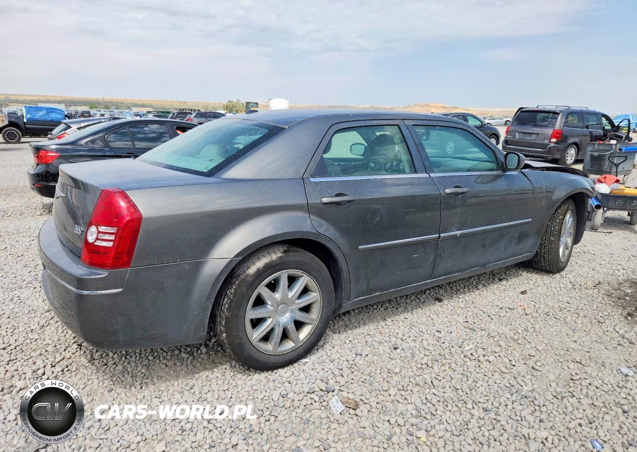 2009 Chrysler 300 Touring VIN:2C3LA53V49H574712 - 3
