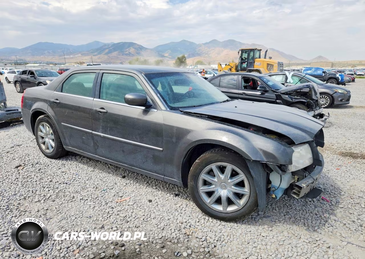 2009 Chrysler 300 Touring VIN:2C3LA53V49H574712 - 4