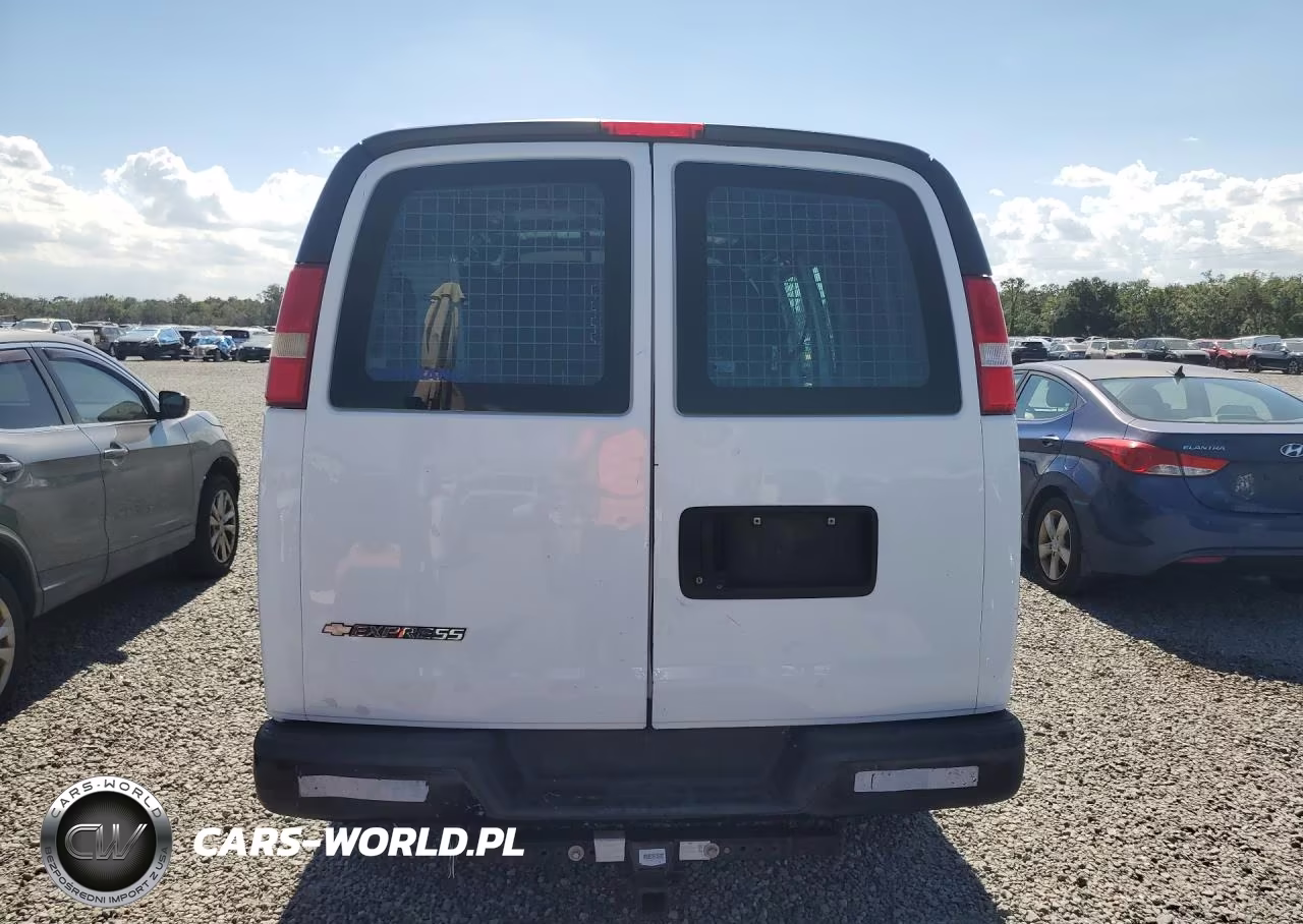 2015 Chevrolet Express G2500 VIN:1GCWGFCFXF1188425 - 6