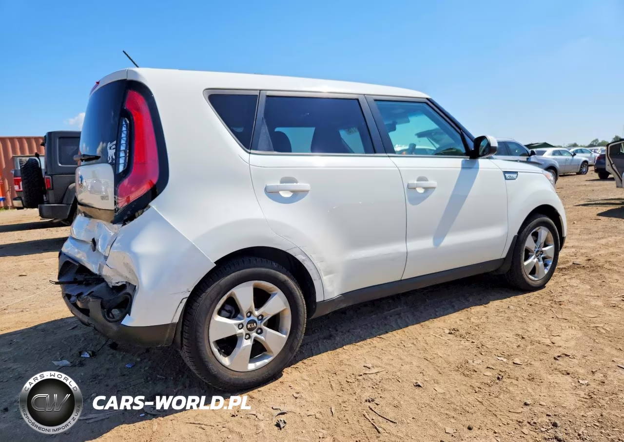 2018 Kia Soul Base VIN:KNDJN2A21J7596939 - 3
