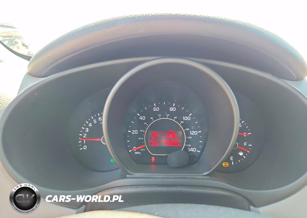 2018 Kia Soul Base VIN:KNDJN2A21J7596939 - 9