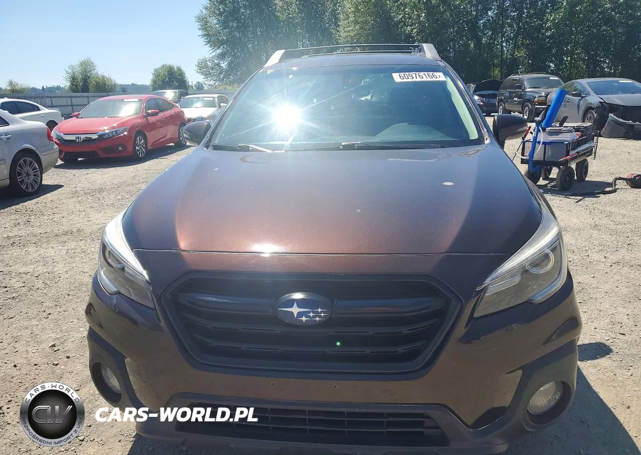 2018 Subaru Outback 3.6R Limited VIN:4S4BSENC3J3219047 - 5