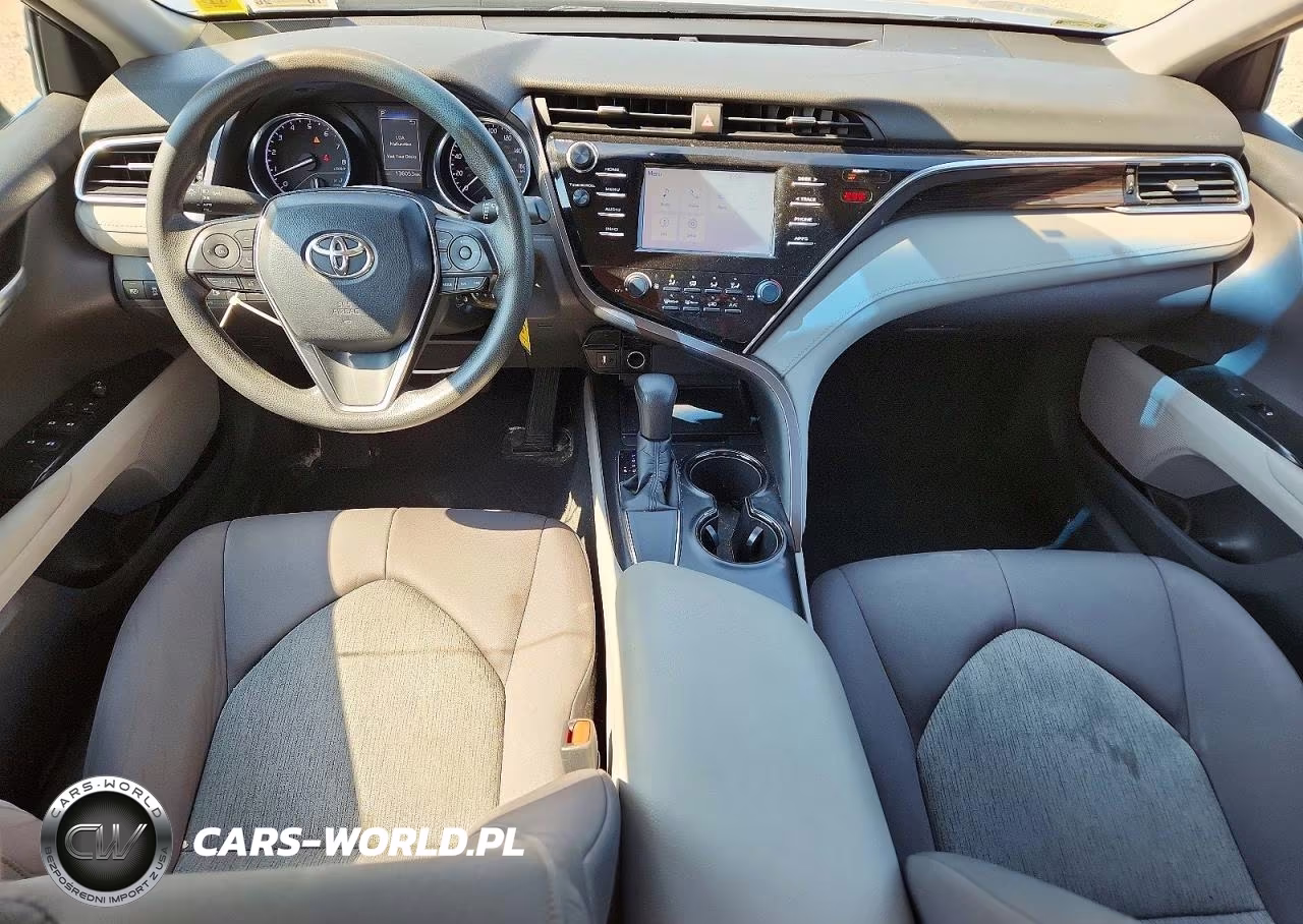 2018 Toyota Camry Le VIN:4T1B11HK7JU640598 - 8