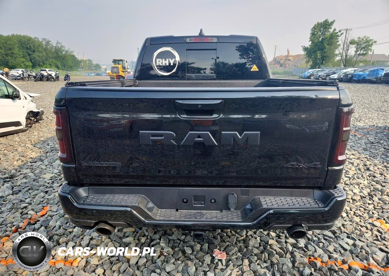 2025 Ram 1500 Laramie VIN:1C6SRFJP9SN613339 - 6