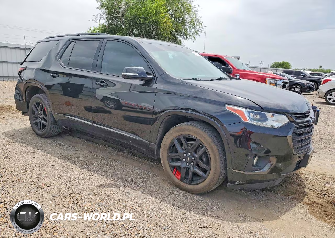 2018 Chevrolet Traverse Premier VIN:1GNERKKW2JJ172851 - 4