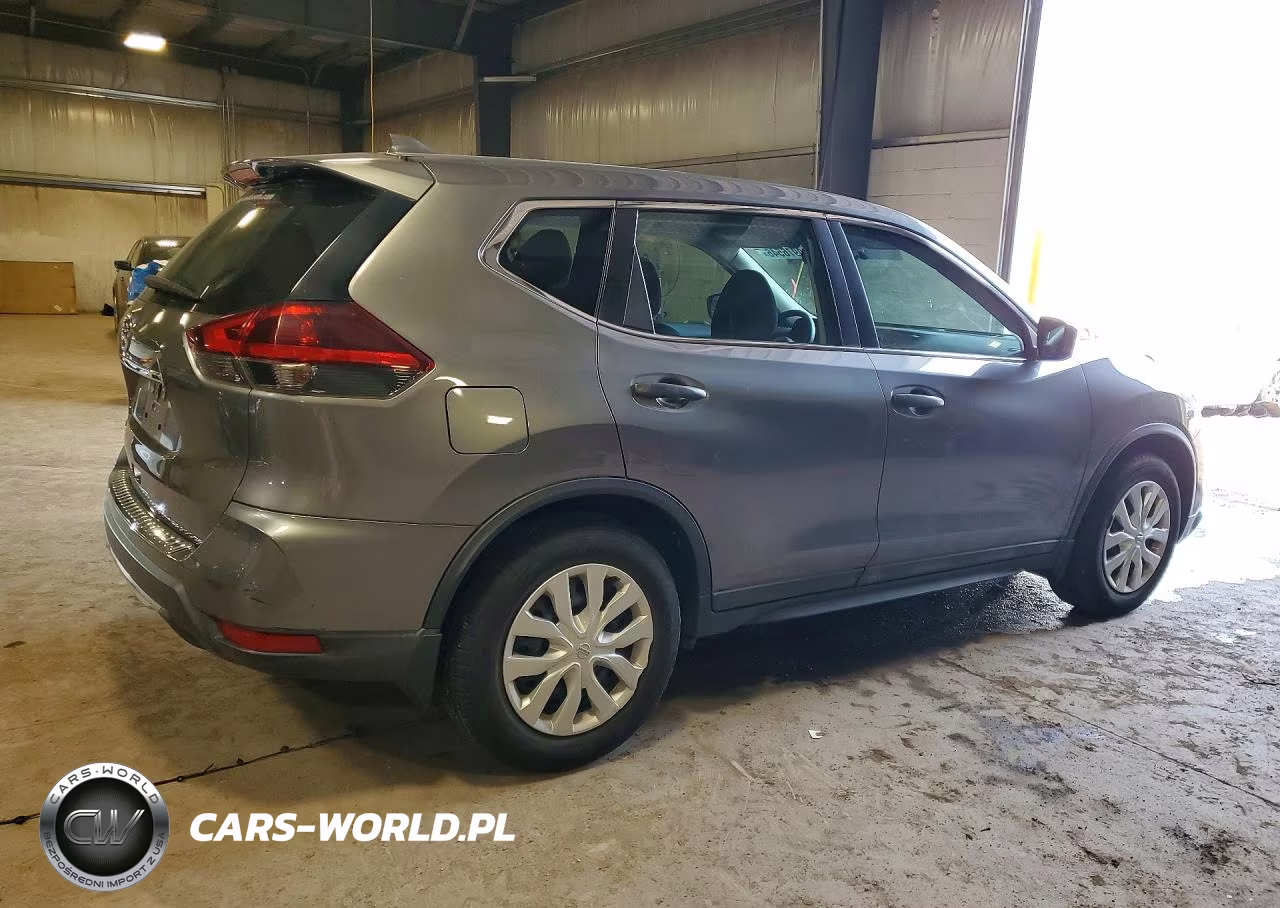 2018 Nissan Rogue S VIN:5N1AT2MT1JC753950 - 3