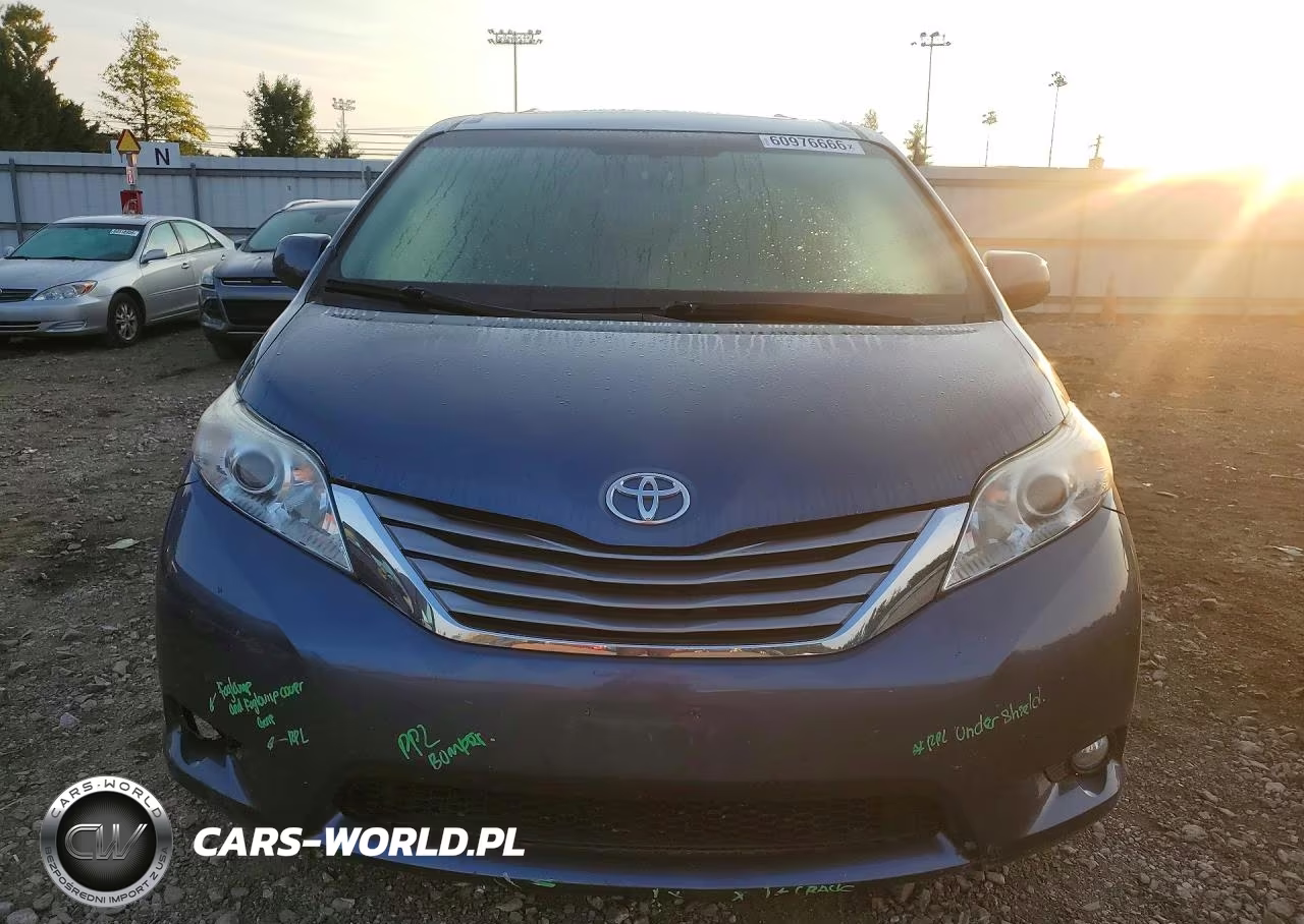 2015 Toyota Sienna Xle Premium 8-Passenger VIN:5TDYK3DC6FS584901 - 5