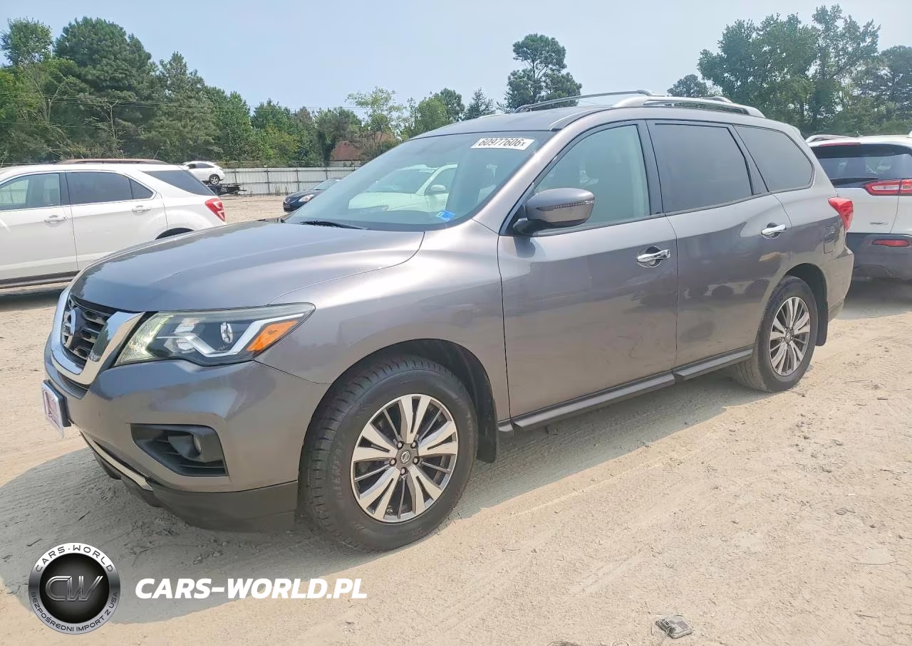 2017 Nissan Pathfinder Sv – zdjęcie 1 z 12