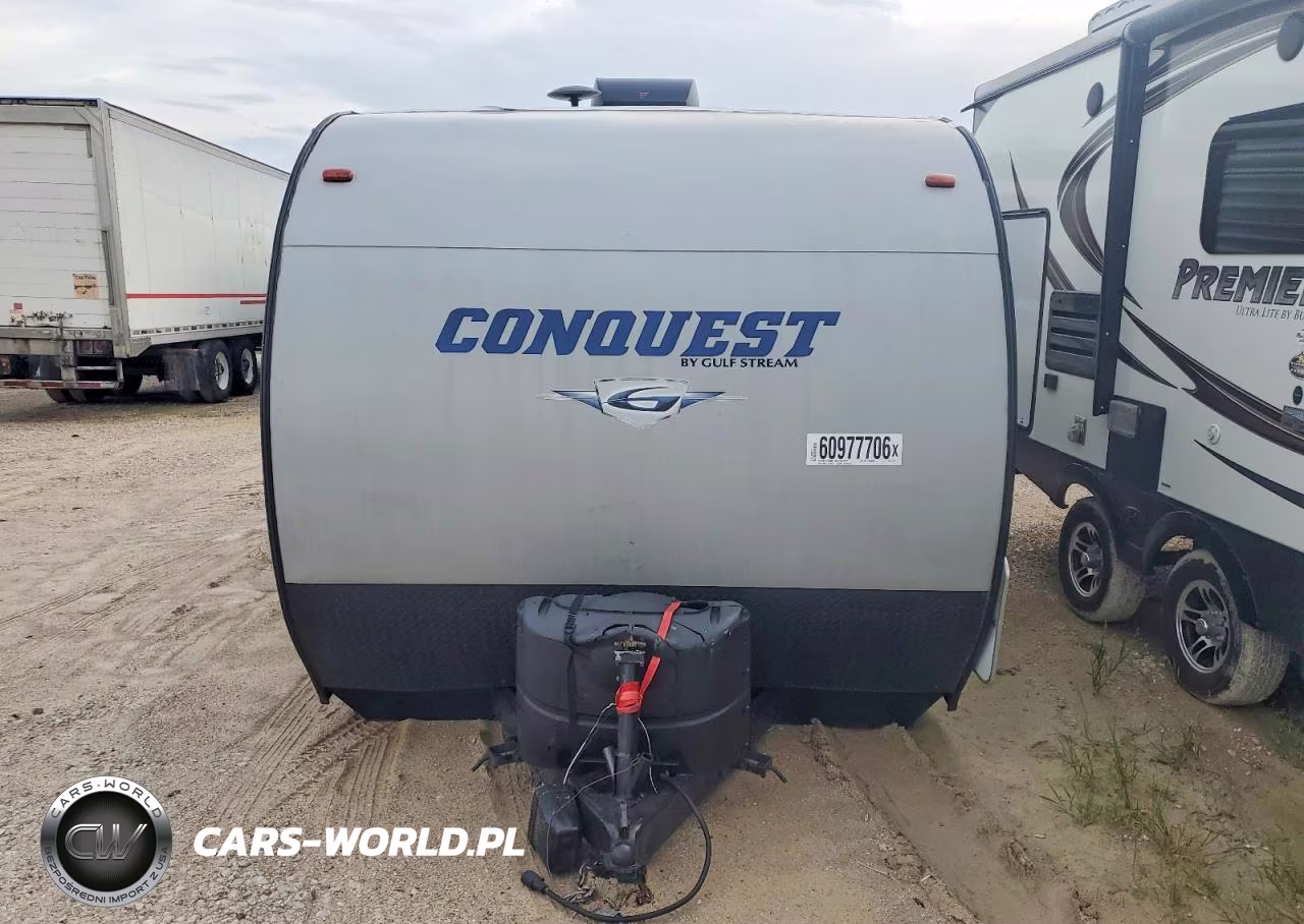 2018 Gulf Stream Conquest Camper VIN:1NL1G3226J1132217 - 9