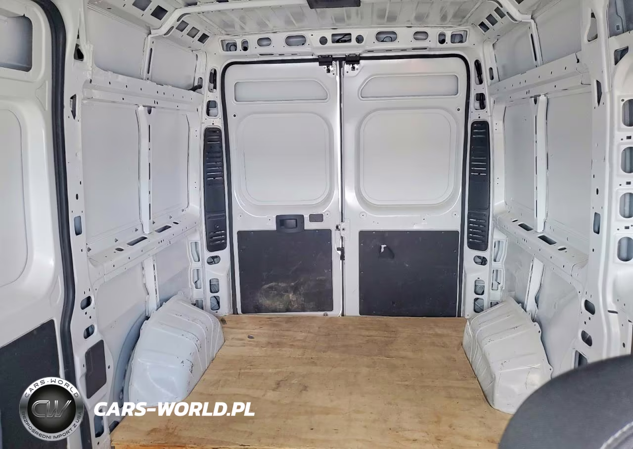 2024 Ram Promaster 2500 Delivery Van VIN:3C6LRVCG8RE122433 - 10