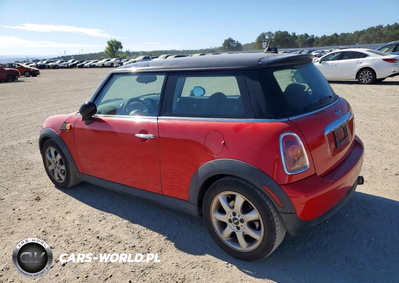 2010 Mini Cooper VIN:WMWMF3C57ATZ23274 - 2