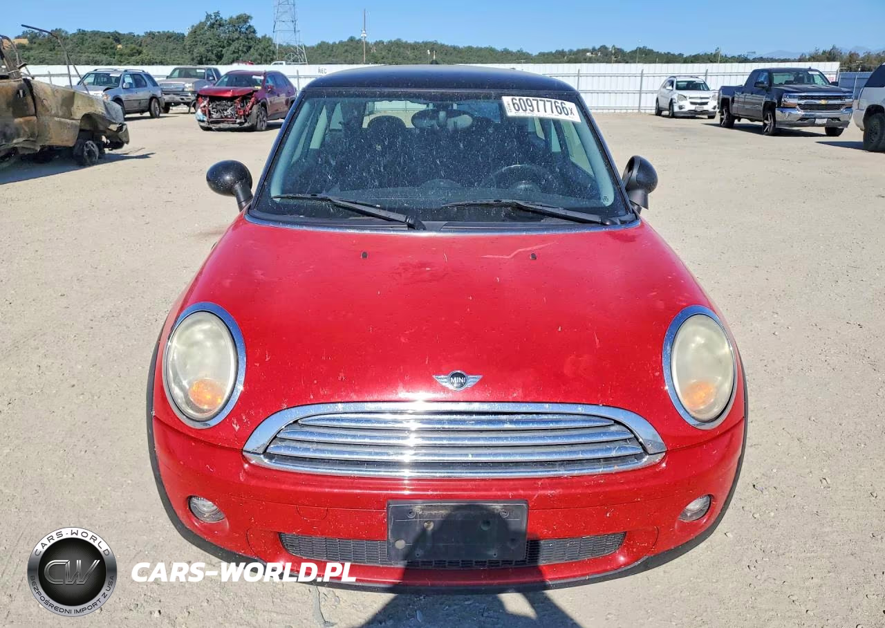 2010 Mini Cooper VIN:WMWMF3C57ATZ23274 - 5