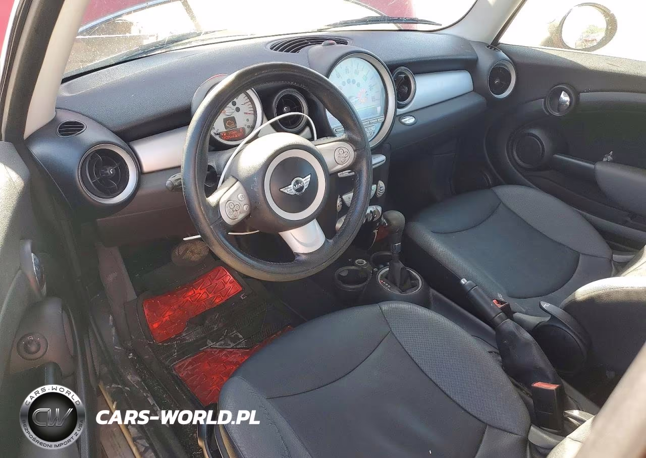 2010 Mini Cooper VIN:WMWMF3C57ATZ23274 - 8