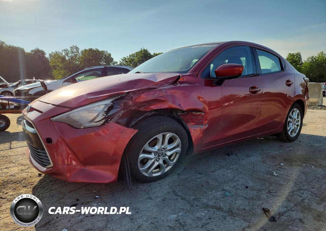2017 Toyota Yaris Ia Base – zdjęcie 1 z 12