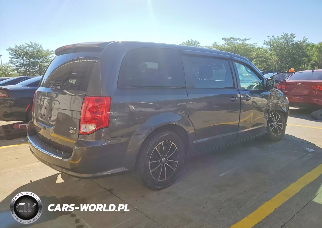 2019 Dodge Grand Caravan Gt VIN:2C4RDGEG3KR570898 - 3