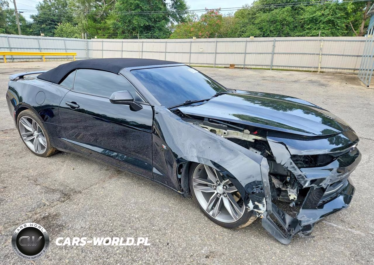 2017 Chevrolet Camaro Lt VIN:1G1FB3DX8H0105483 - 4