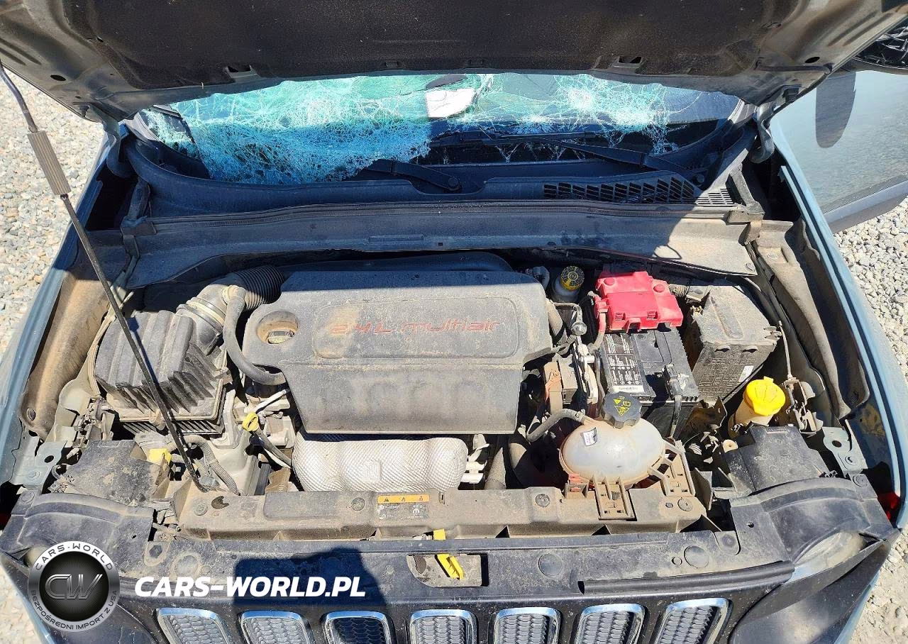2018 Jeep Renegade Sport VIN:ZACCJBAB3JPH41745 - 12