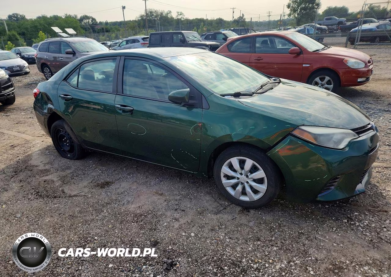 2016 Toyota Corolla Le VIN:2T1BURHE4GC588356 - 4