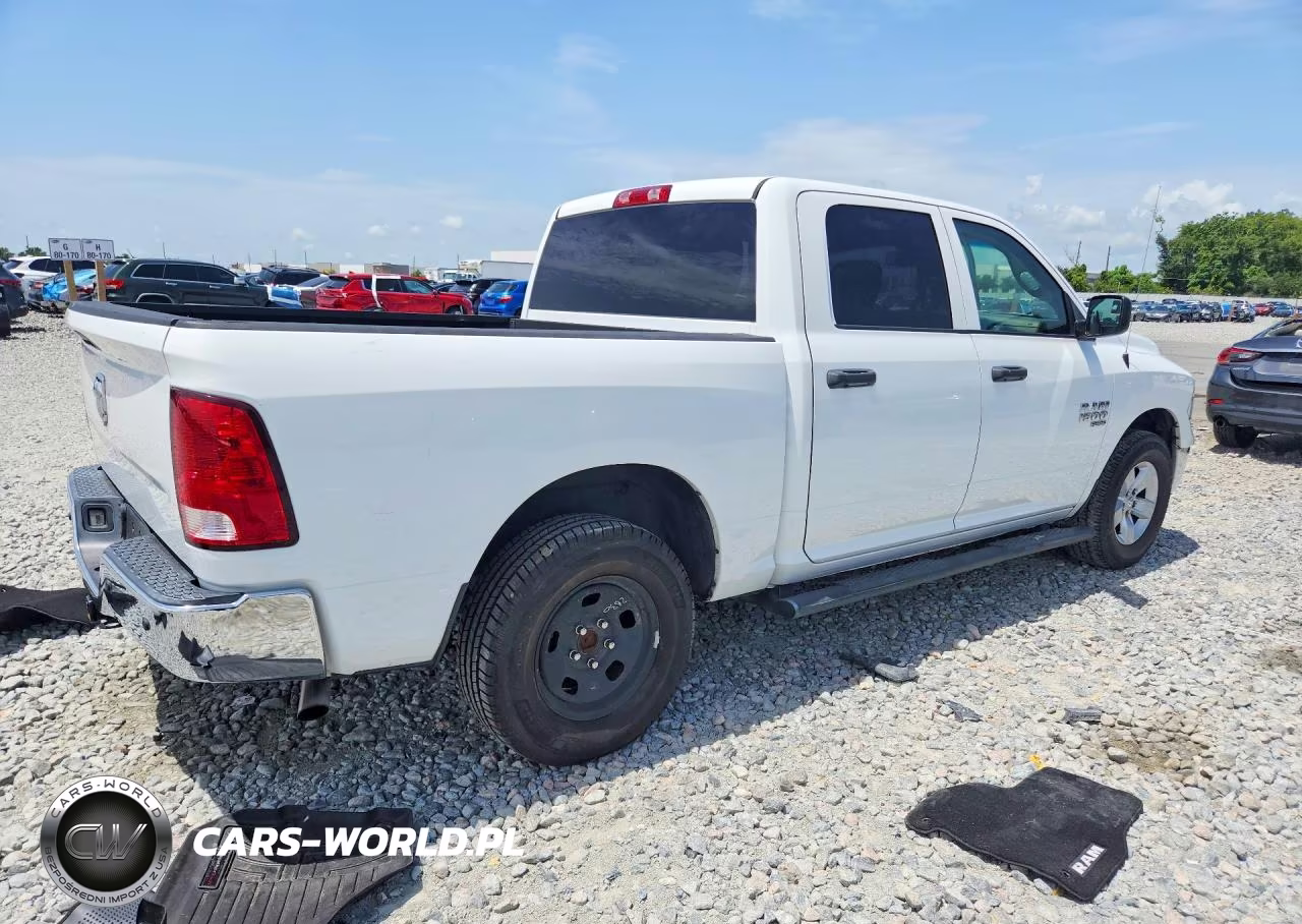 2020 Ram 1500 Classic Tradesman VIN:3C6RR6KG1LG294705 - 3