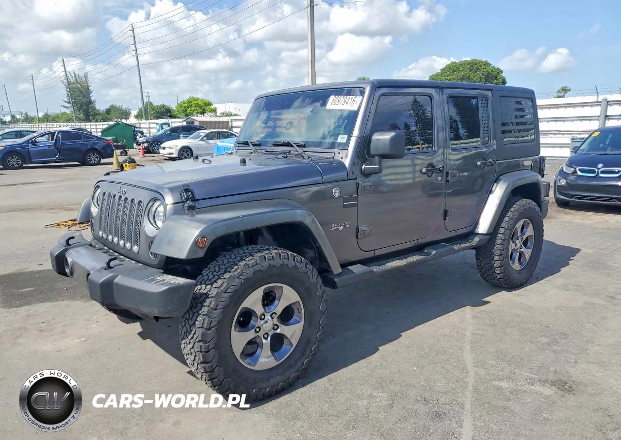 2016 Jeep Wrangler Unlimited Sahara VIN:1C4BJWEG8GL205881 - 1