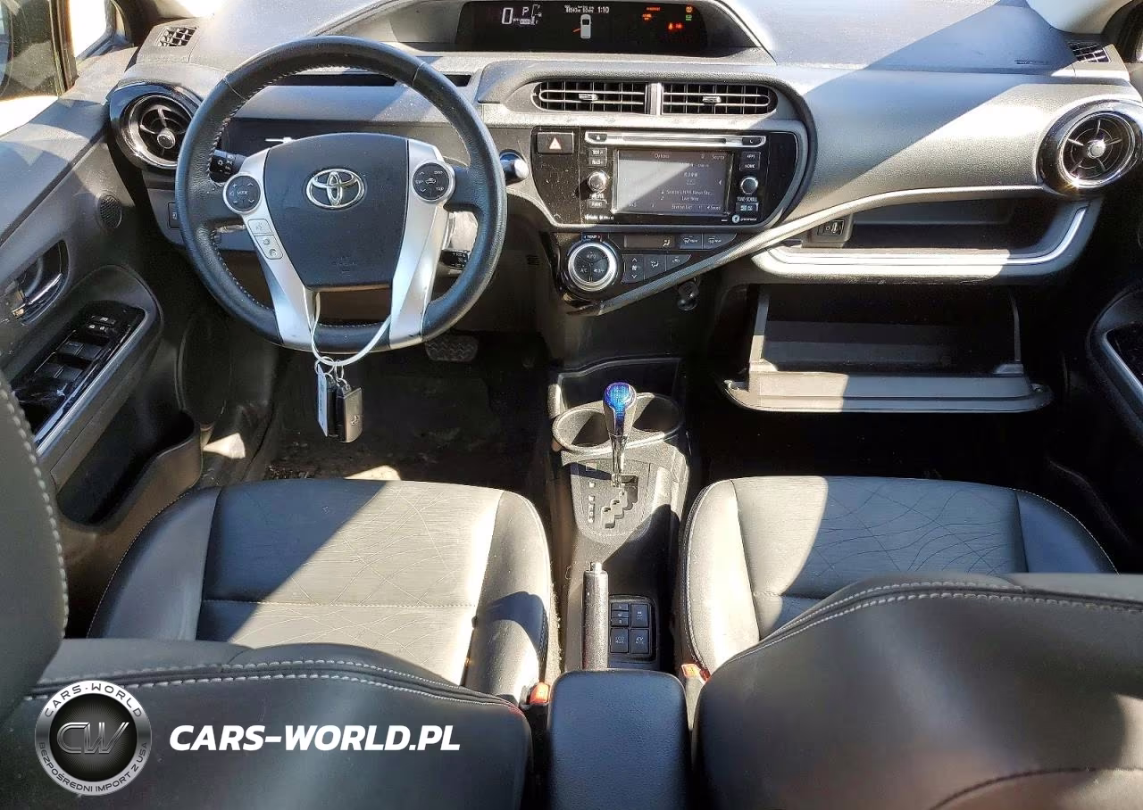 2017 Toyota Prius C Four VIN:JTDKDTB31H1595369 - 8