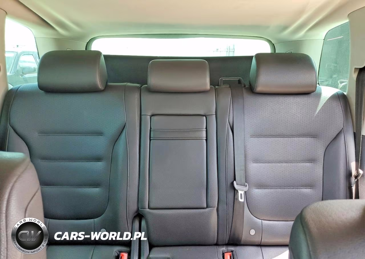 2014 Volkswagen Touareg V6 VIN:WVGEF9BP2ED003917 - 10