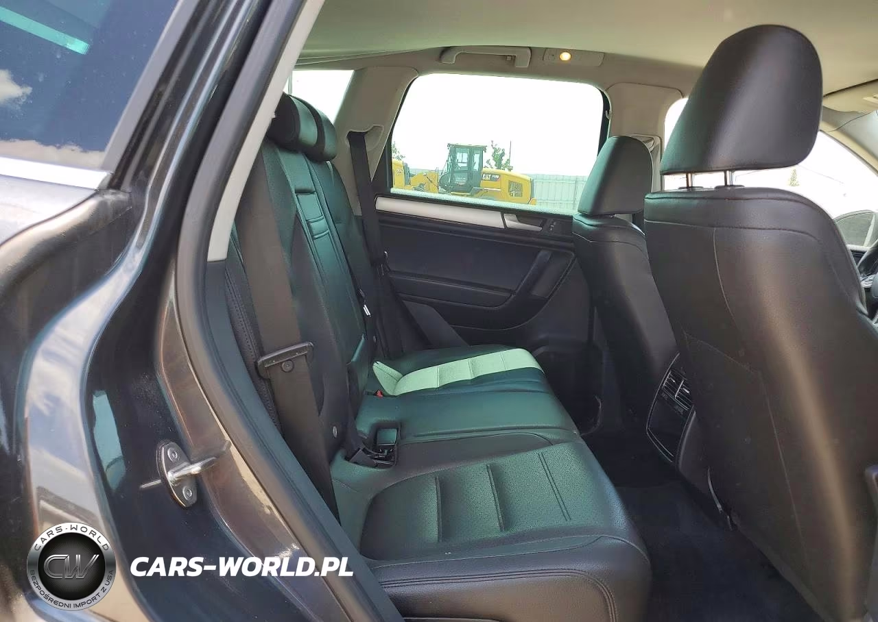 2014 Volkswagen Touareg V6 VIN:WVGEF9BP2ED003917 - 11