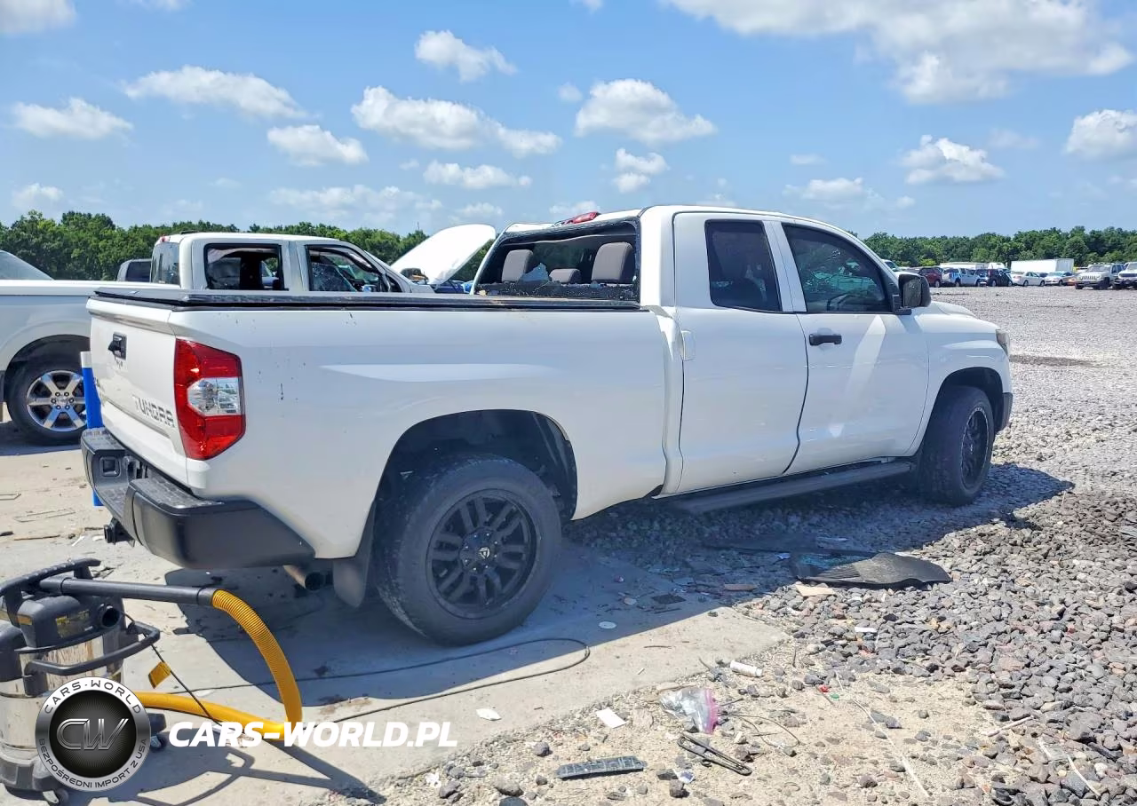 2020 Toyota Tundra Sr VIN:5TFUY5F15LX926767 - 3