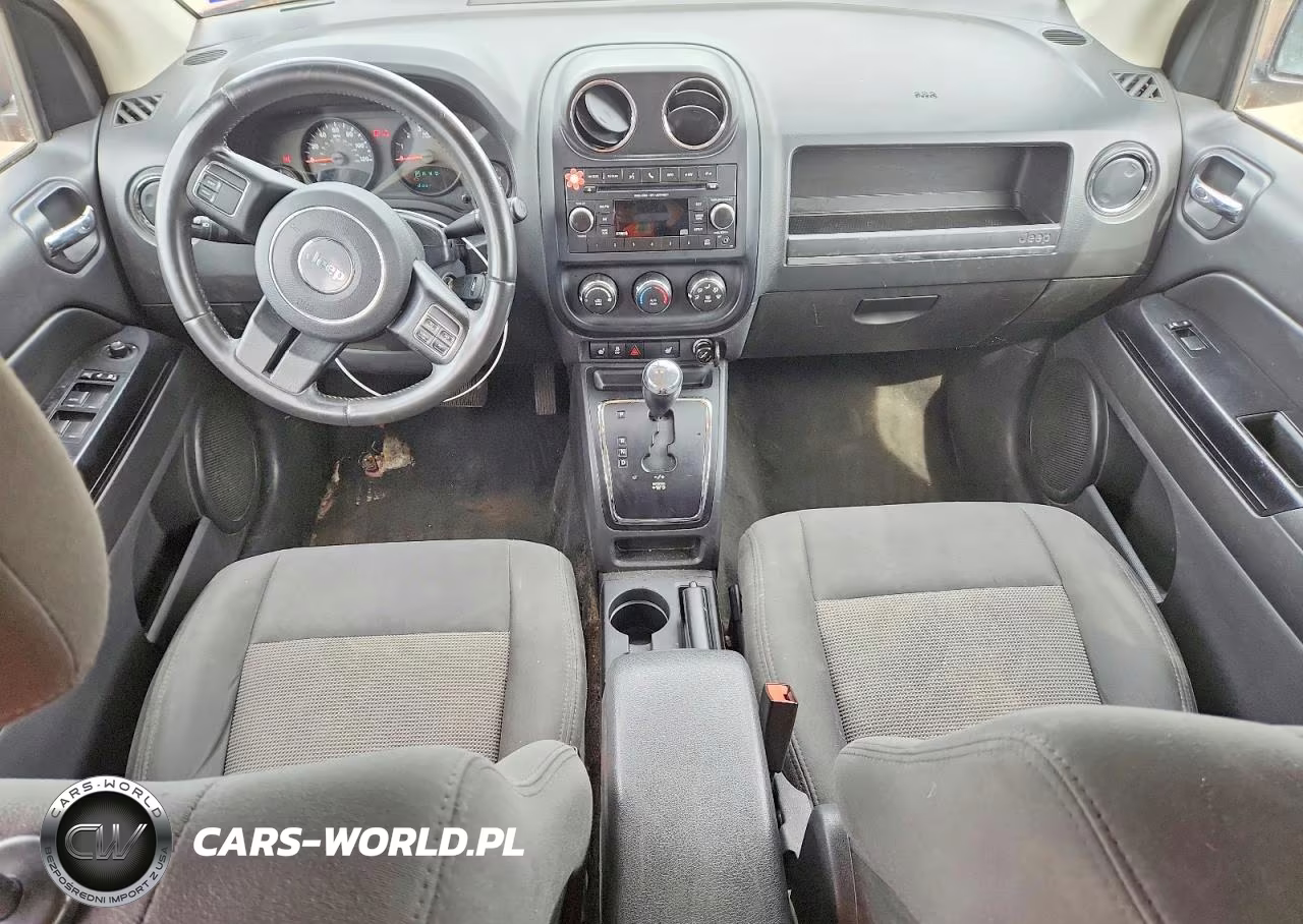 2012 Jeep Compass Latitude VIN:1C4NJCEA8CD683780 - 8