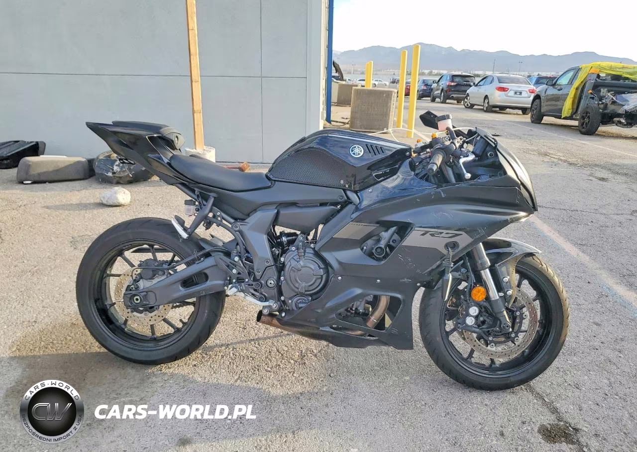 2025 Yamaha Yzfr7 – zdjęcie 1 z 9