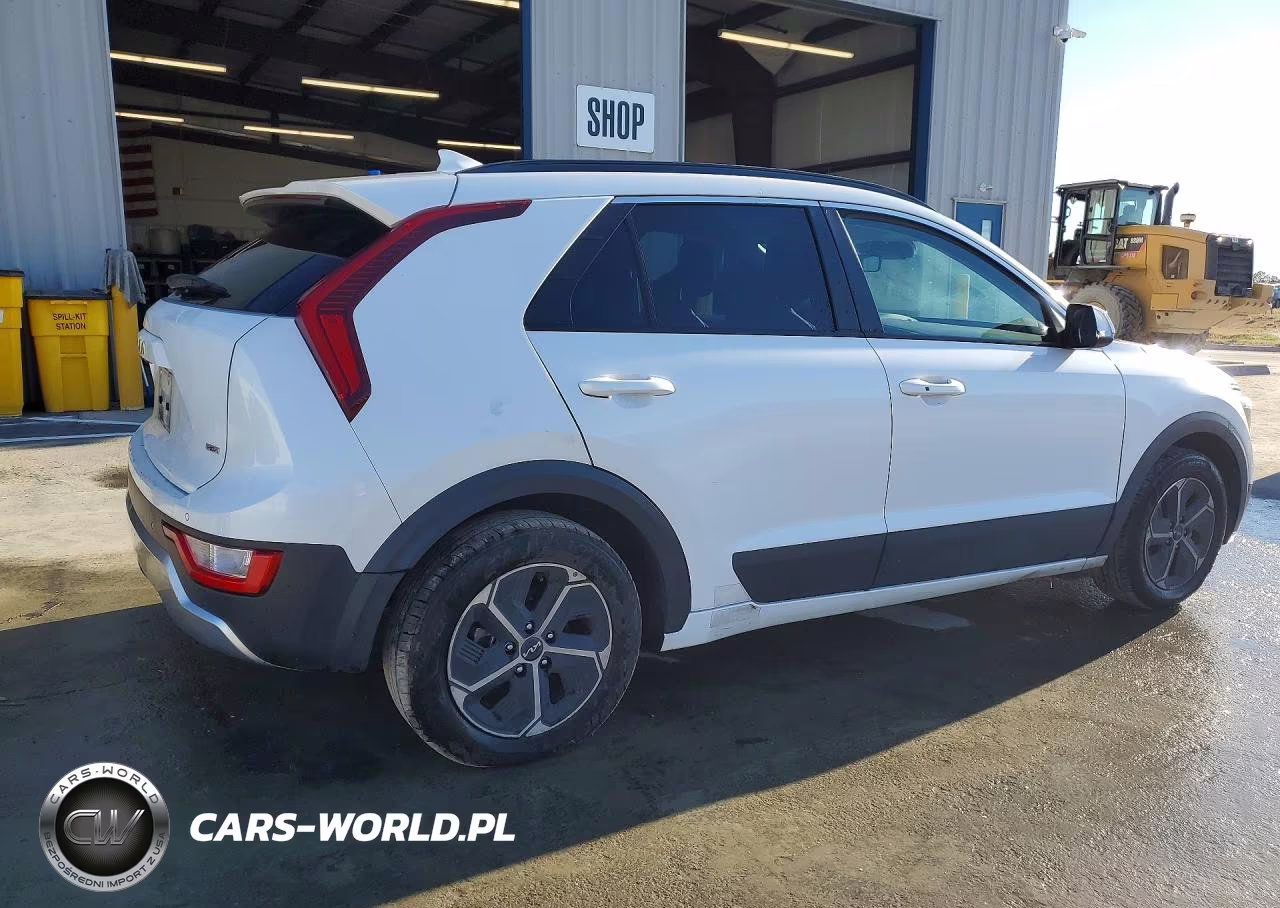 2023 Kia Niro Ex VIN:KNDCR3LE5P5047906 - 3