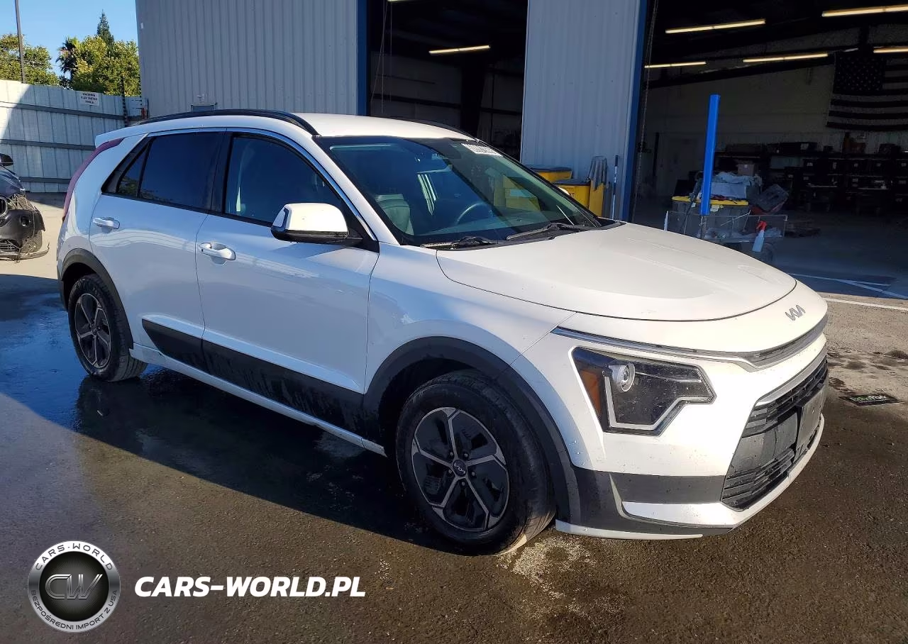2023 Kia Niro Ex VIN:KNDCR3LE5P5047906 - 4