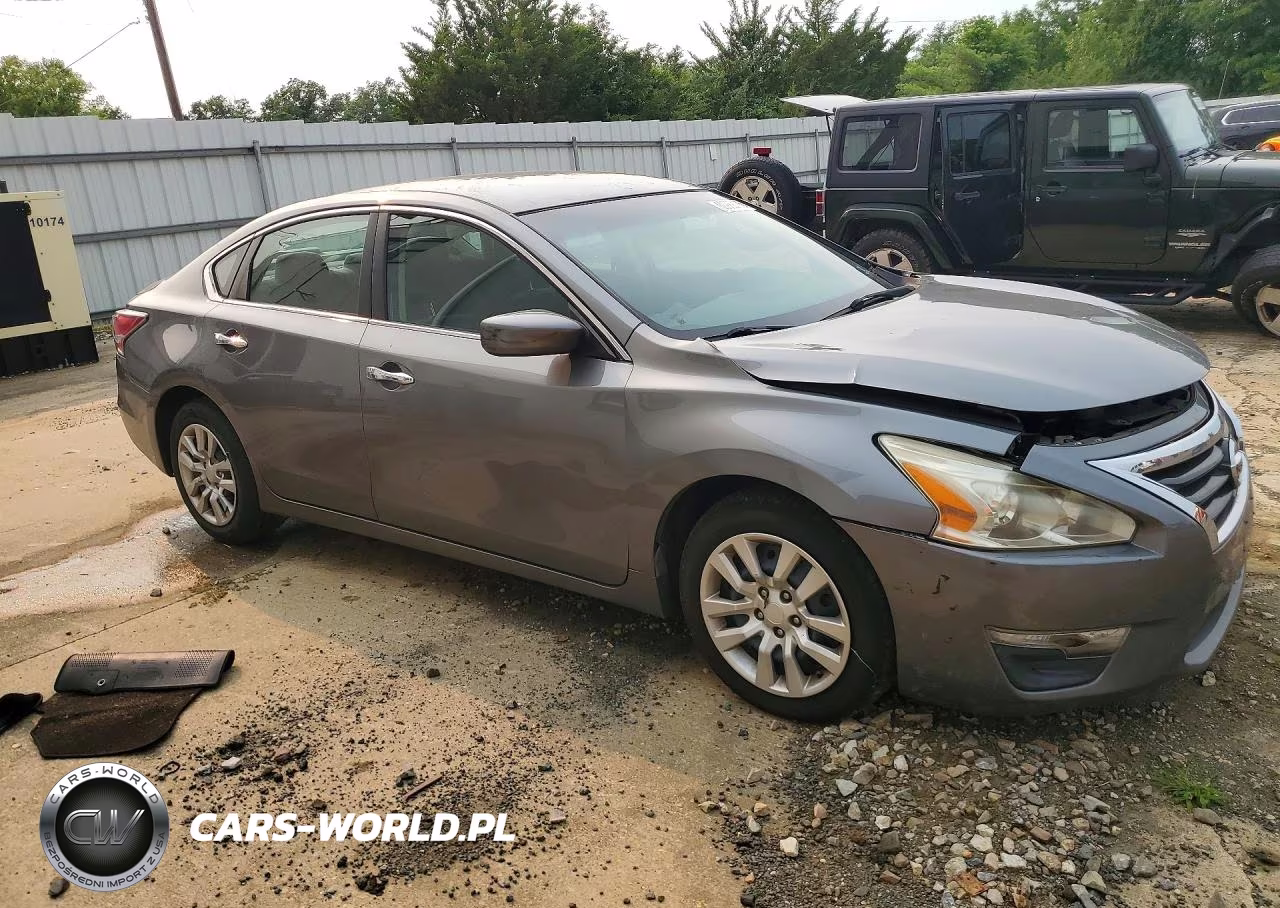 2015 Nissan Altima 2.5 VIN:1N4AL3AP9FC417977 - 4
