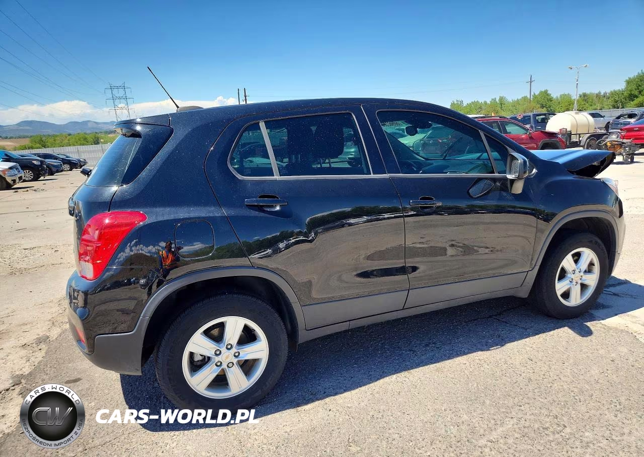 2020 Chevrolet Trax Ls VIN:KL7CJNSB7LB312683 - 3